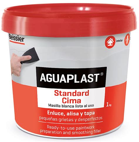 Variedad de productos Aguaplast para diferentes reparaciones