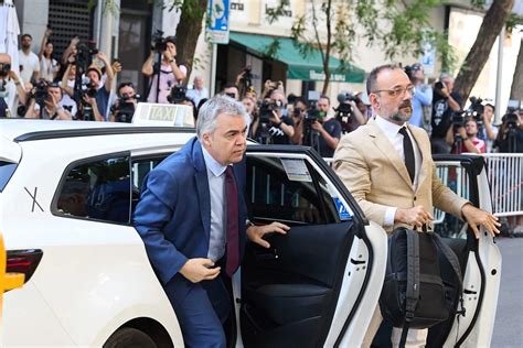 Santos Cerdán llegando a prisión