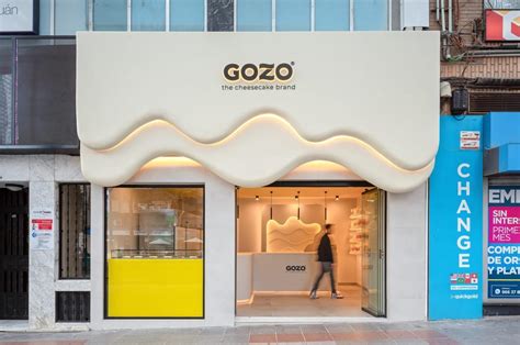 Fachada del primer local de GOZO en Alicante