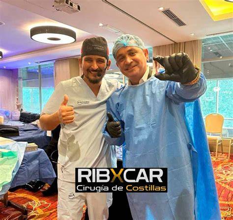 Comparación de incisión en cirugía tradicional vs. RibXCar