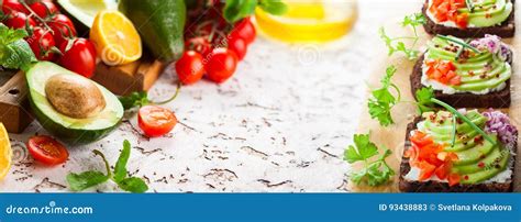 Ingredientes frescos para bocadillos