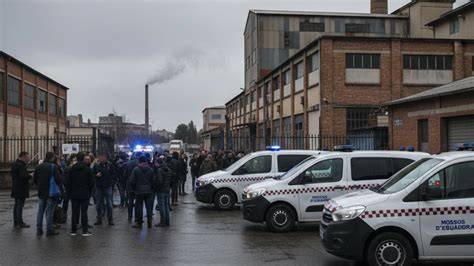 Investigación policial en la nave industrial de Usera