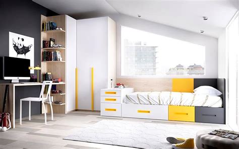 Dormitorio con detalles amarillos y blancos
