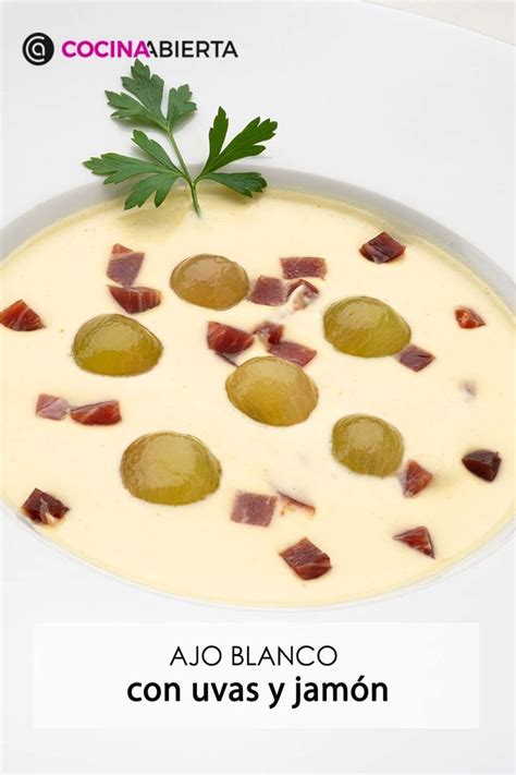 Ajo blanco con uvas y jamón serrano