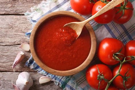 Preparación de salsa de tomate casera