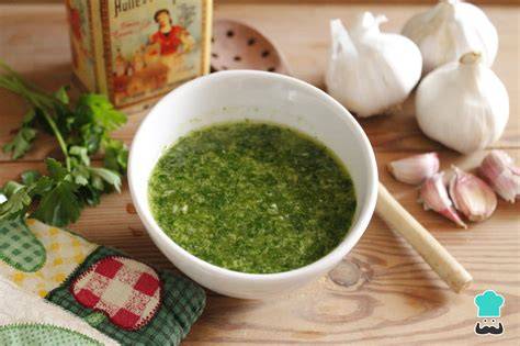 Esquema de aliño con aceite, comino y perejil para berenjenas