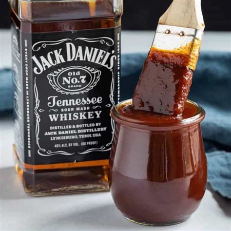 Proceso de preparación de la salsa al whisky