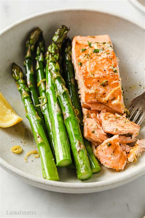 Salmón con espárragos