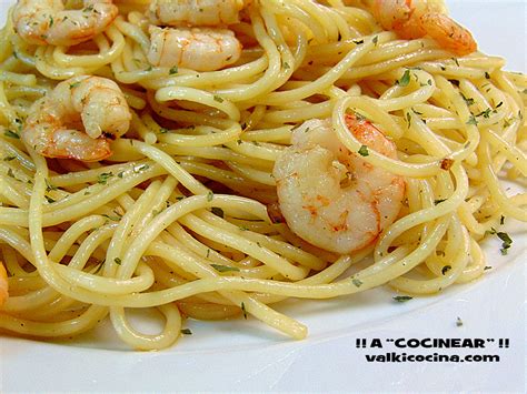 Espaguetis con gambas al ajillo