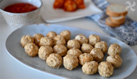 Ingredientes para albóndigas de pollo