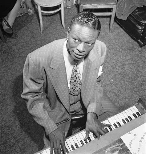 Nat King Cole en el escenario