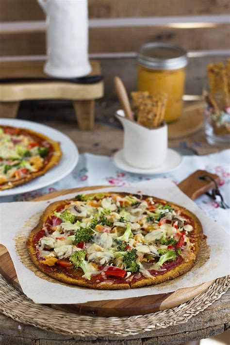 Pizza de boniato con toppings saludables