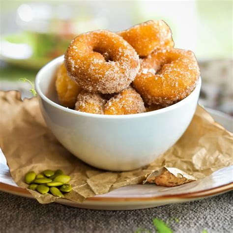 Rosquillas de calabaza doradas y fritas