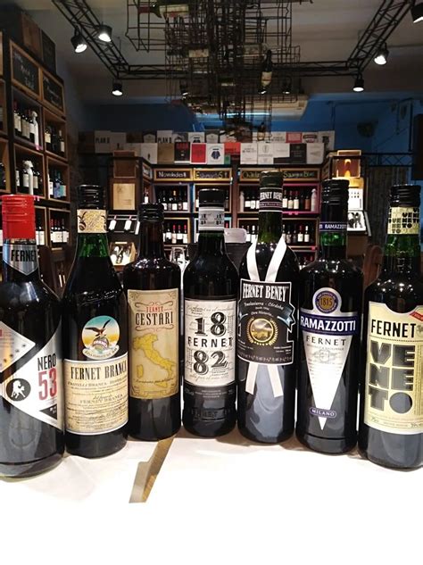 Botellas de Fernet de diferentes marcas