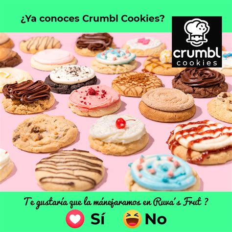 Crumbl Cookies recién horneadas con cobertura