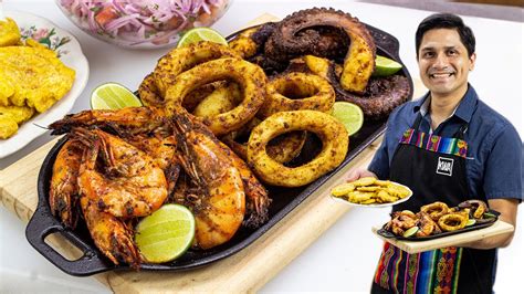 Todos los ingredientes necesarios para la parrillada de mariscos ecuatoriana