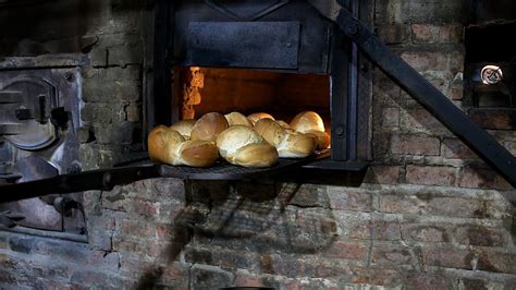 Panadería artesana con horno de leña