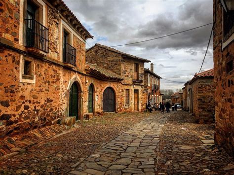 Vista panorámica de las calles empedradas de Castrillo de los Polvazares