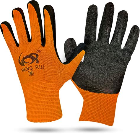 Imagen de guantes de goma y mascarilla para seguridad al usar lejía