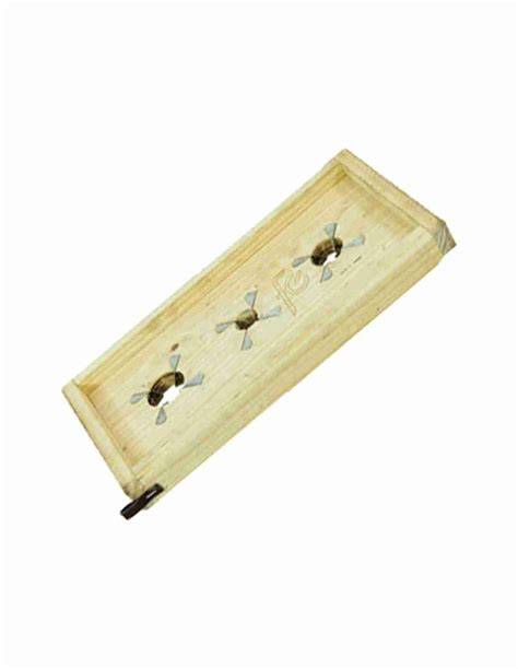 Tabla de rajar aceitunas con cuchillas