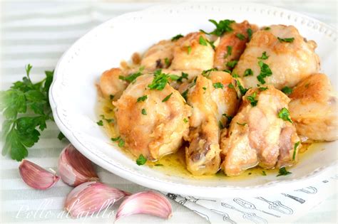 Pollo al ajillo en cazuela de barro