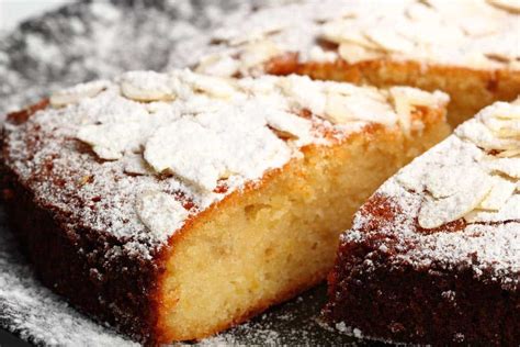 Bizcocho de almendras casero y esponjoso