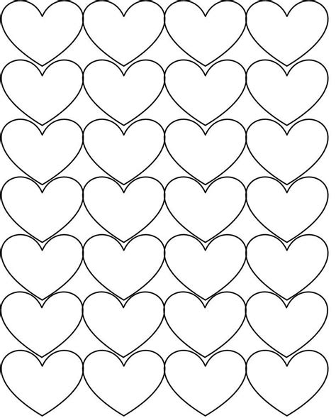 plantilla y corazones de cartulina