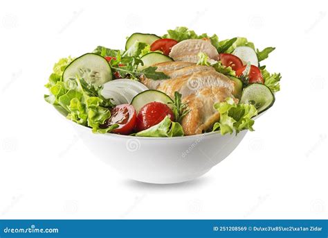 Ensalada de pollo con pepino y tomate fresca