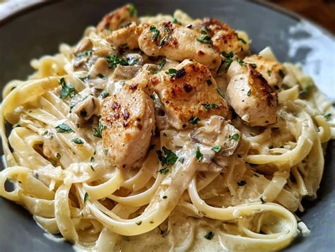 Salsa cremosa para pasta con pollo