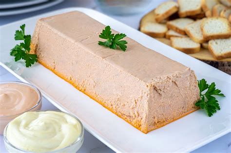 Pasos de la receta para hacer pastel de cabracho
