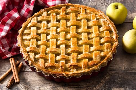 Tarta de manzana americana recién horneada