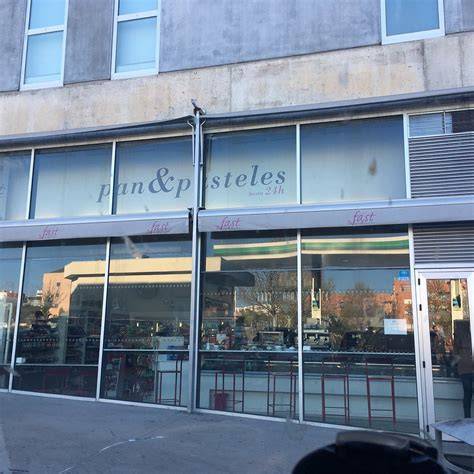 Fachada de Fast Pan y Pasteles