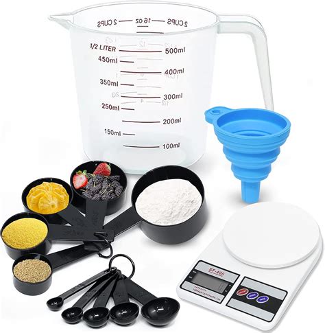 Báscula de cocina digital y tazas medidoras