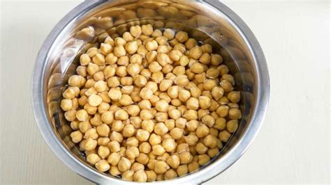 Garbanzos en remojo para cocido