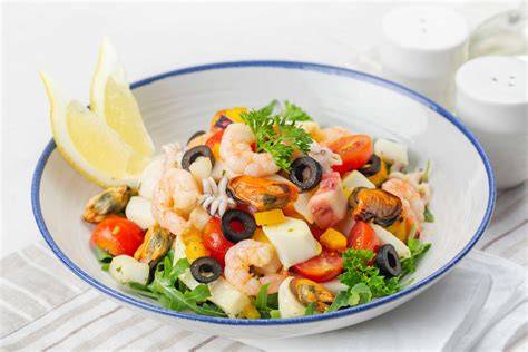 Plato de Ensalada de Marisco preparada