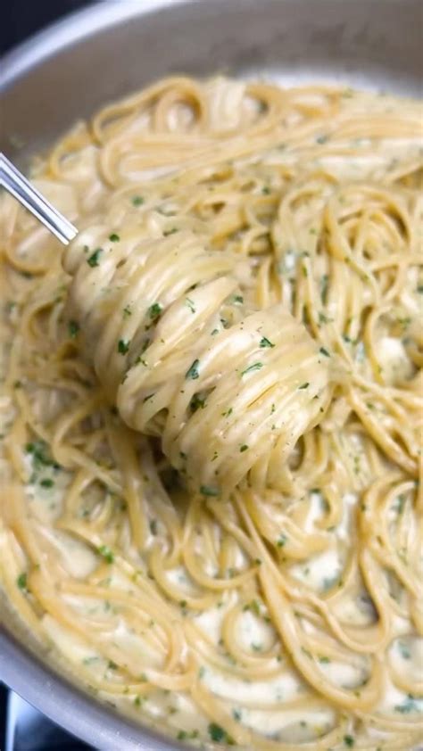 Pasta cremosa con limón