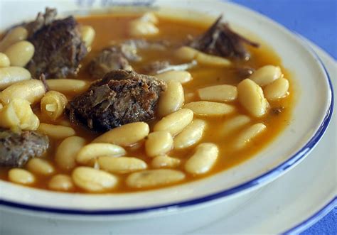 Plato de fabes con jabalí