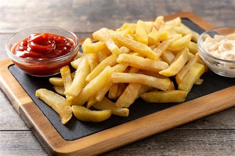 Esquema de las causas por las que las patatas fritas pierden su crujido