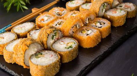 Sushi empanizado y sus variantes
