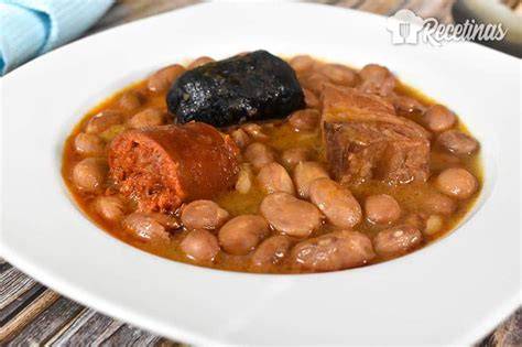 Alubias pintas con chorizo