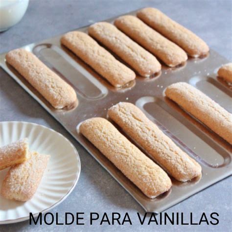 Capa de vainillas en el molde