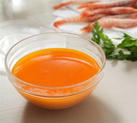 Proceso de preparación del fumet de langostinos