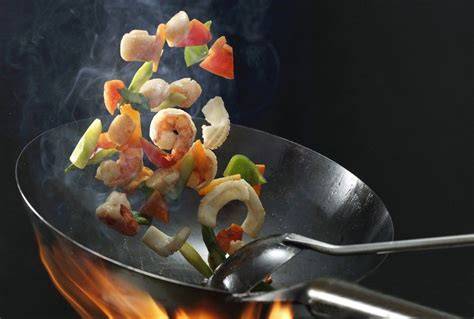 Proceso de salteado en wok