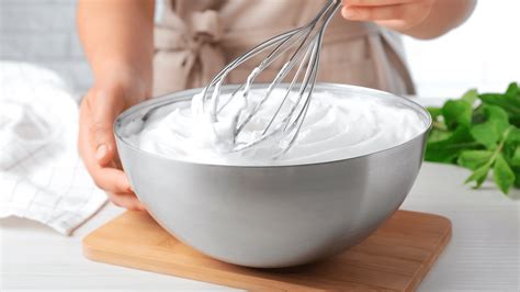 Crema batida para postres
