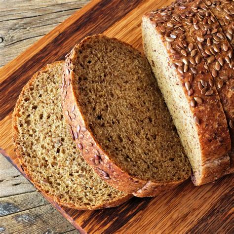 Pan de lino en rebanadas