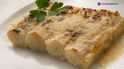 Plato de puerros asados con vinagreta