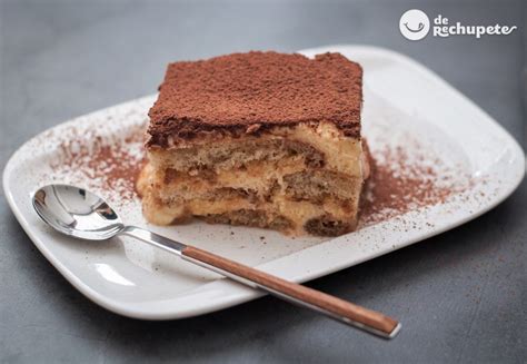 Ingredientes y utensilios para preparar tiramisú