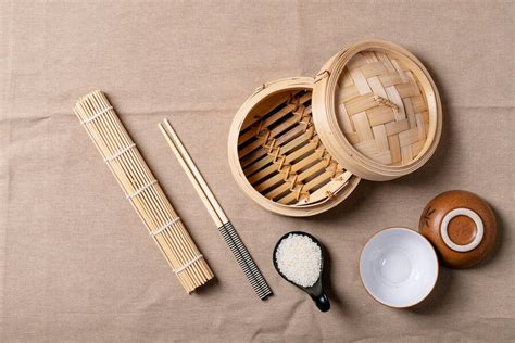 Utensilios tradicionales para hacer sushi