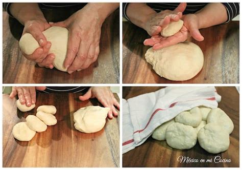 Preparación de masa para tortillas de harina sobre mesa de madera