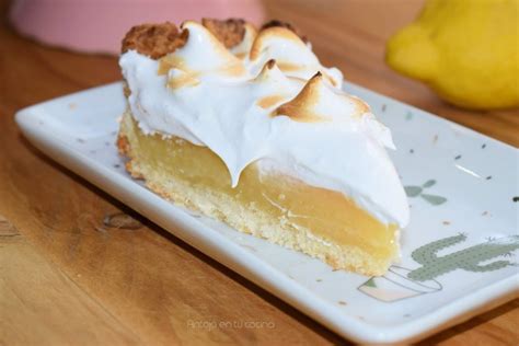 Tarta de limón clásica con merengue